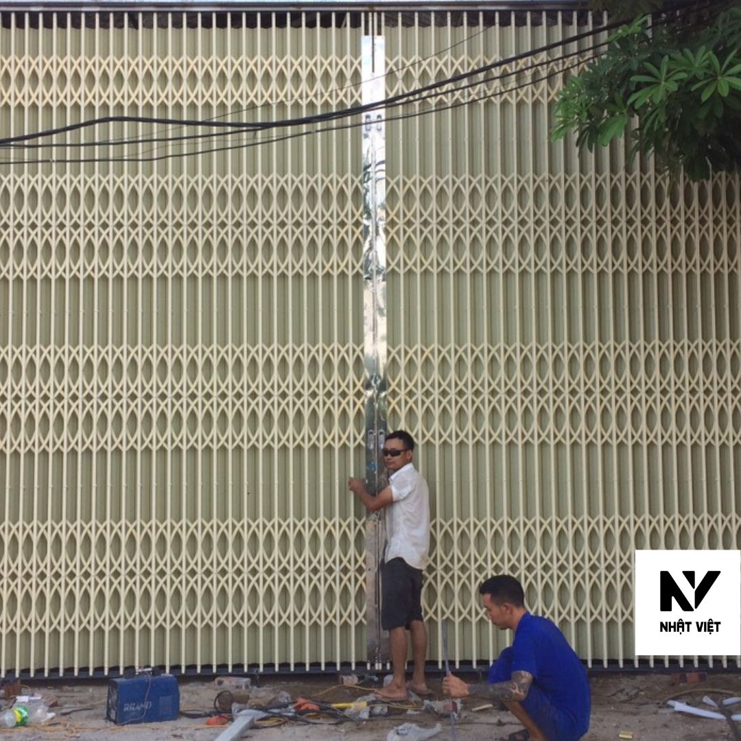 Cửa xếp U đúc ( cửa xếp sài gòn )